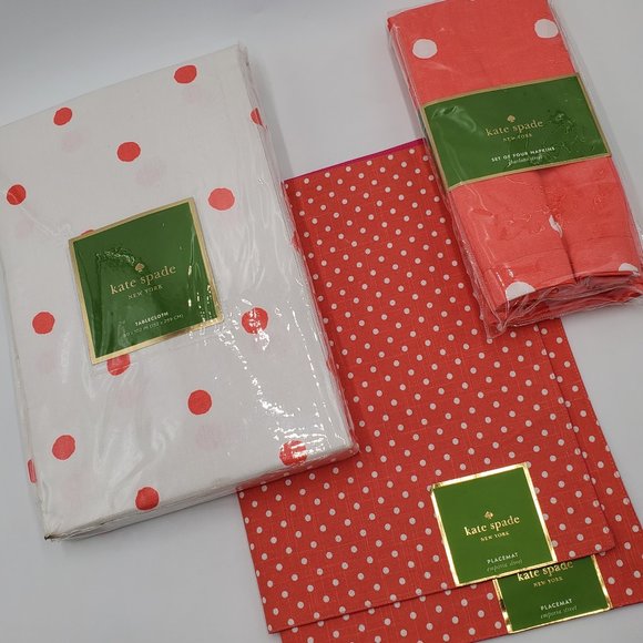 kate spade NWT tablecloth, napkins & placemats - Picture 2 of 14
